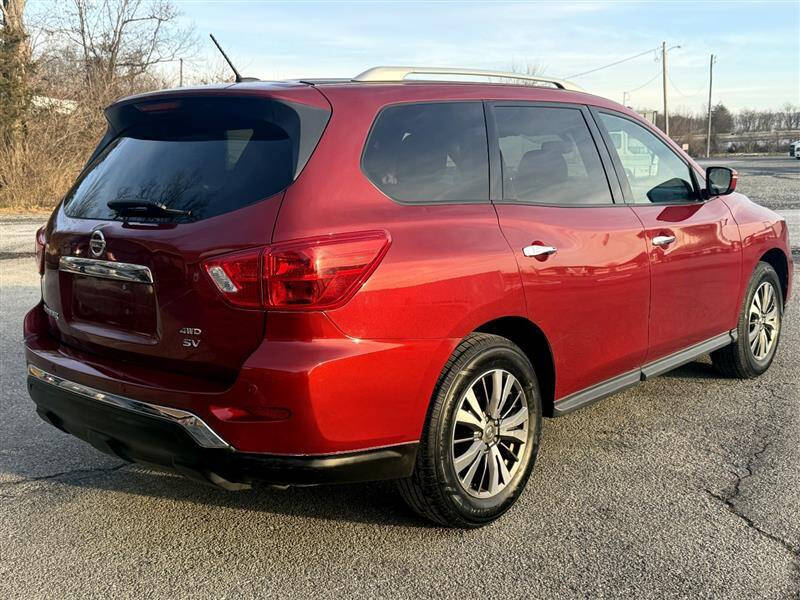 2017 Nissan Pathfinder SV