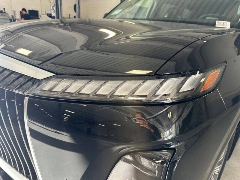 2025 Infiniti QX80 Sensory