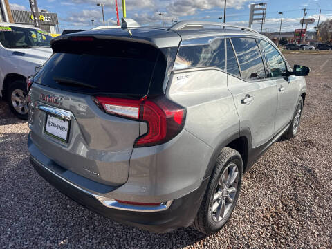 2024 GMC Terrain SLT