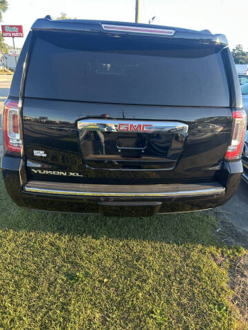 2017 GMC Yukon XL Denali