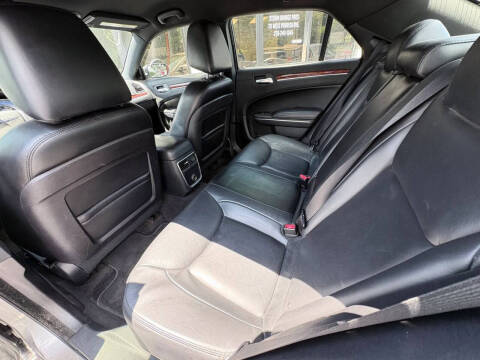 2012 Chrysler 300 Limited