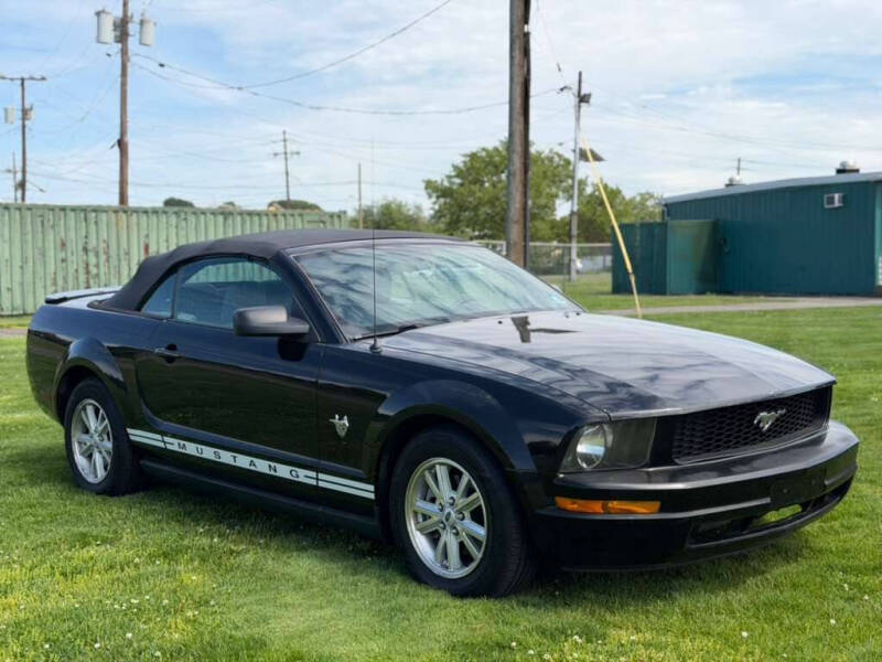 2009 Ford Mustang V6 Deluxe