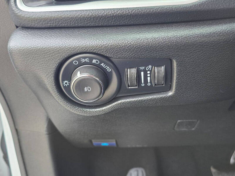 2024 Chrysler Pacifica Touring