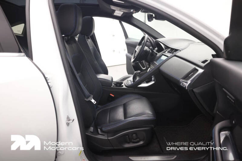 2020 Jaguar E-PACE P300 R-Dynamic SE