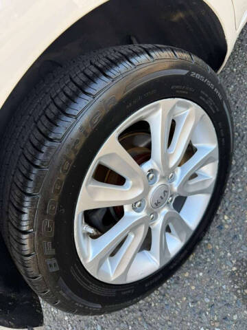 2013 Kia Soul +