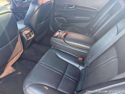 2015 Kia K900 Luxury