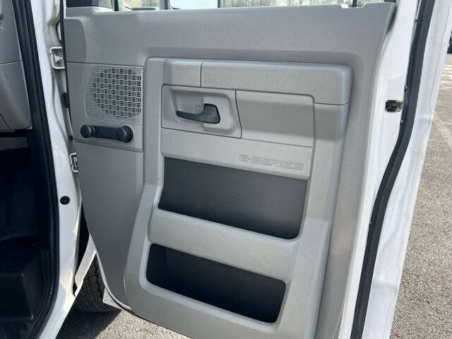 2014 Ford E-Series E-350 SD