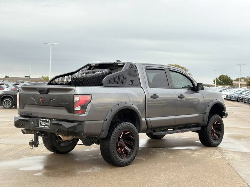 2023 Nissan Titan