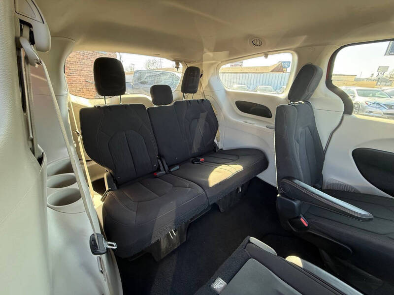 2018 Chrysler Pacifica LX