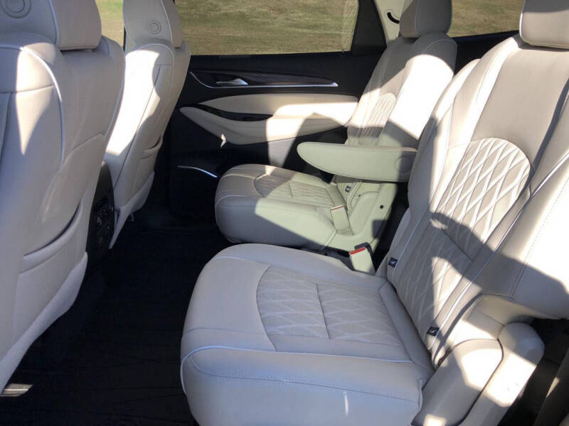 2022 Buick Enclave Avenir