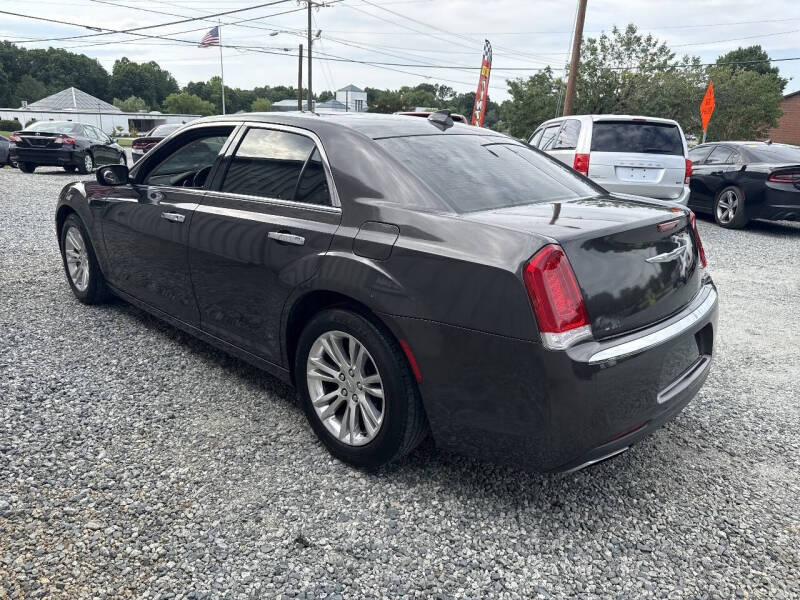 2016 Chrysler 300 C