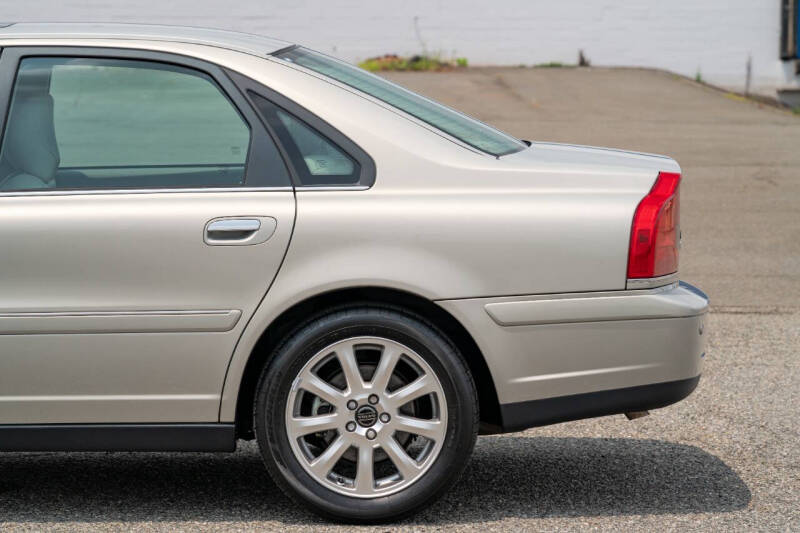 2004 Volvo S80 2.5T