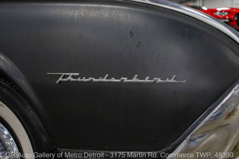 1961 Ford Thunderbird
