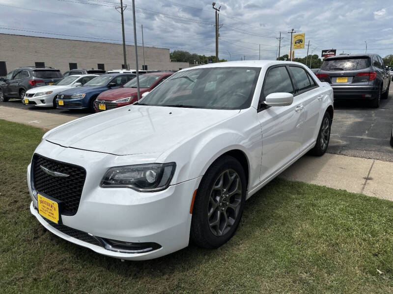 2017 Chrysler 300 S