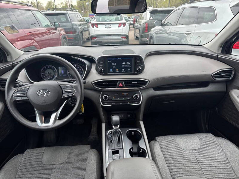 2020 Hyundai Santa Fe SE