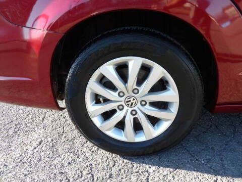 2012 Volkswagen Routan