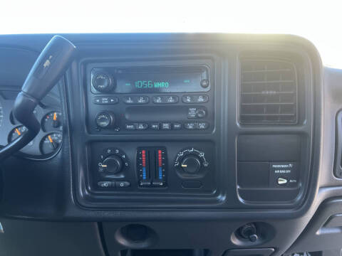 2004 Chevrolet Silverado 1500 LS