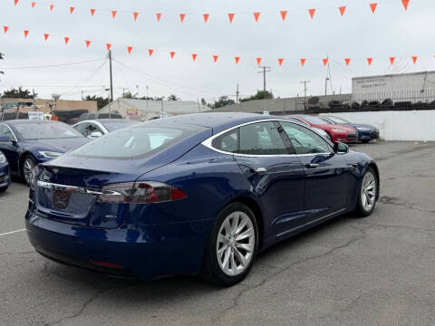 2016 Tesla Model S 90D