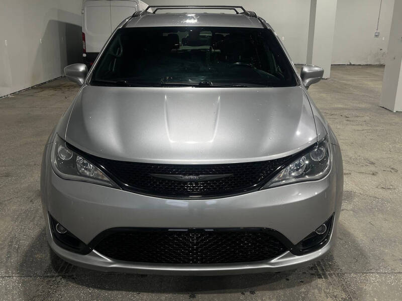 2018 Chrysler Pacifica Touring L Plus