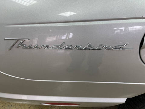 2004 Ford Thunderbird Deluxe