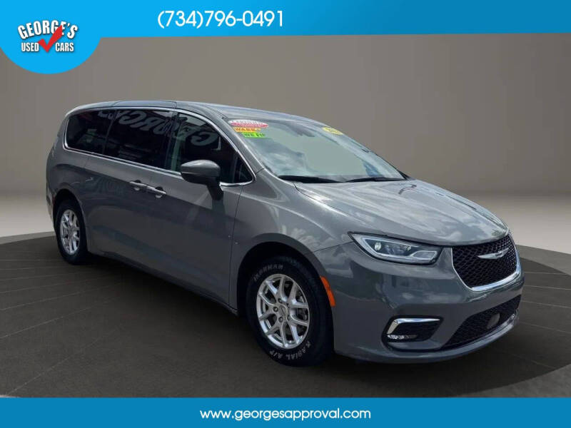2023 Chrysler Pacifica Touring L