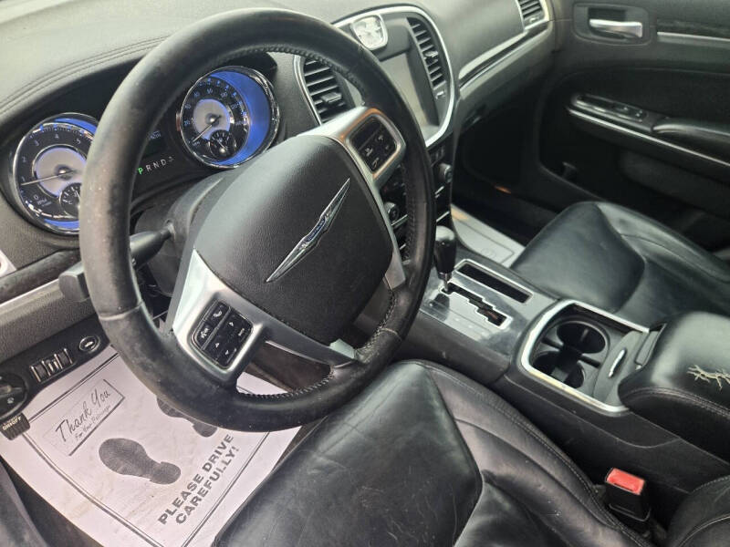 2011 Chrysler 300 Limited