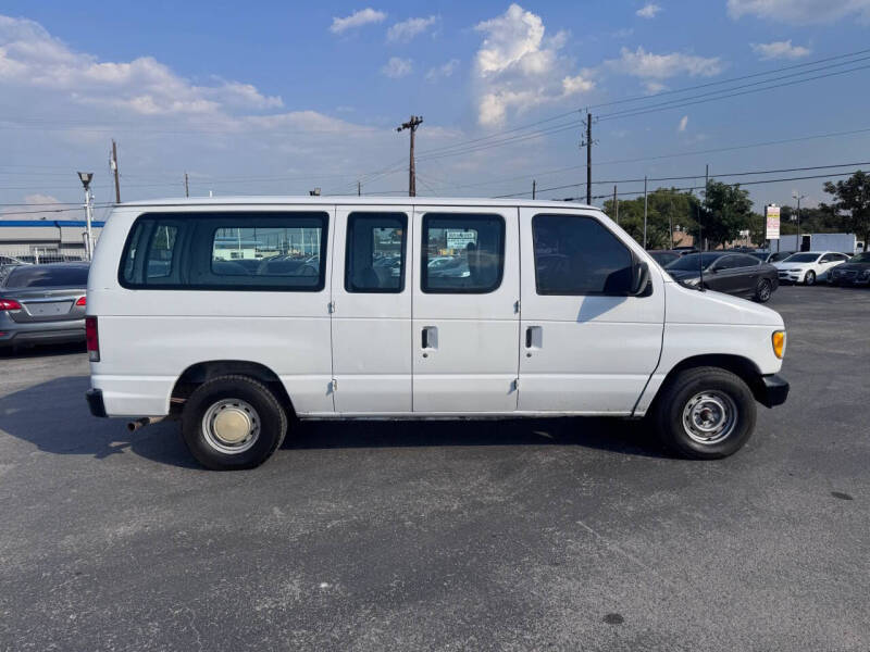 2001 Ford E-Series E-150
