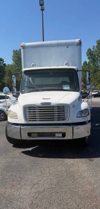 2009 Freightliner M2 106