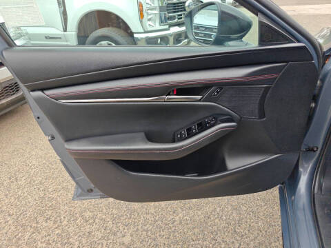 2024 Mazda Mazda3 Hatchback 2.5 S Carbon Edition