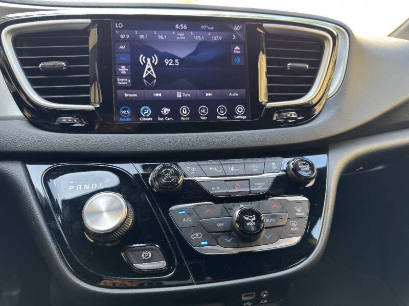 2020 Chrysler Pacifica Touring