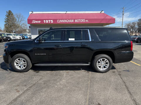 2015 Chevrolet Suburban for sale at Cunningham Motor Sales, Inc. in Urbana IL