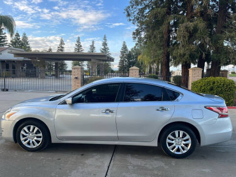 2014 Nissan Altima for sale at Gold Rush Auto Wholesale in Sanger CA