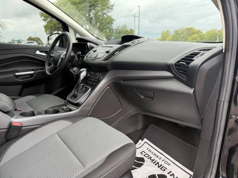 2017 Ford C-MAX Hybrid SE