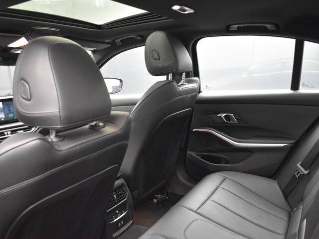 2024 BMW 3 Series 330i