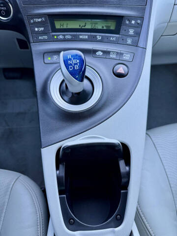 2010 Toyota Prius II