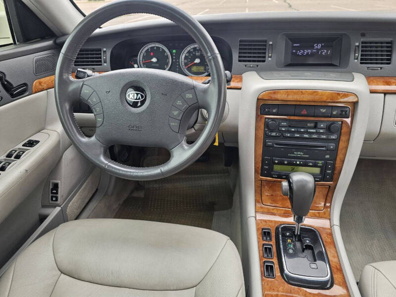 Image 10 of 2004 Kia Amanti