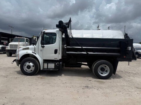 2011 Freightliner M2 106