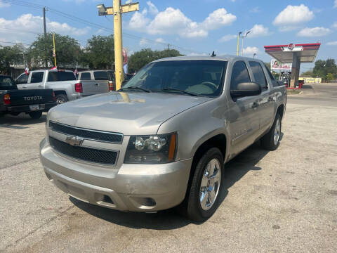 2008 Chevrolet Avalanche for sale at Friendly Auto Sales in Pasadena TX