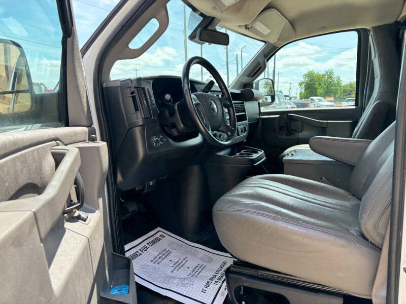 2020 Chevrolet Express 3500