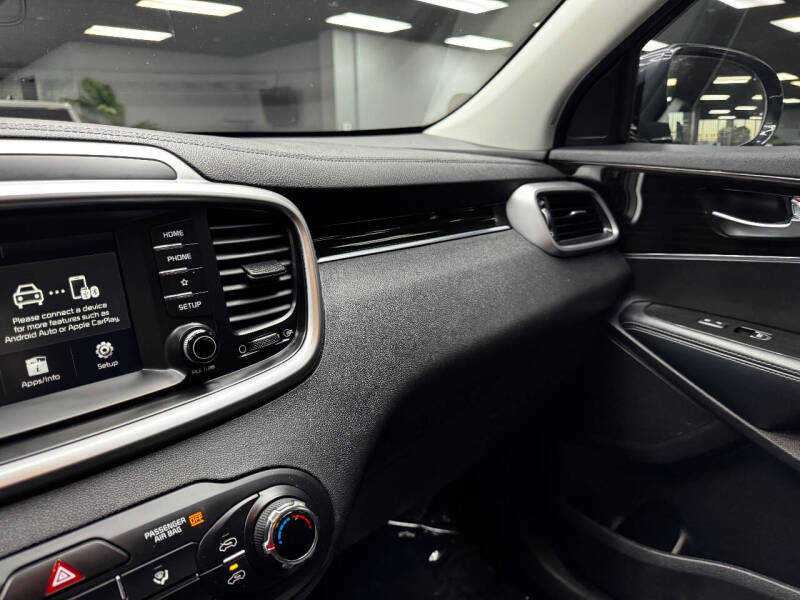 2020 Kia Sorento LX V6