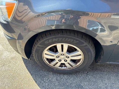 2013 Chevrolet Sonic LT Auto