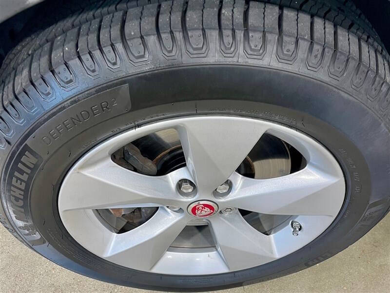 2020 Jaguar E-PACE P300 R-Dynamic S