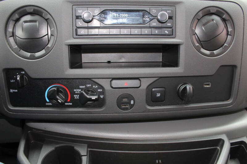 2024 Ford E-Series E-350 SD