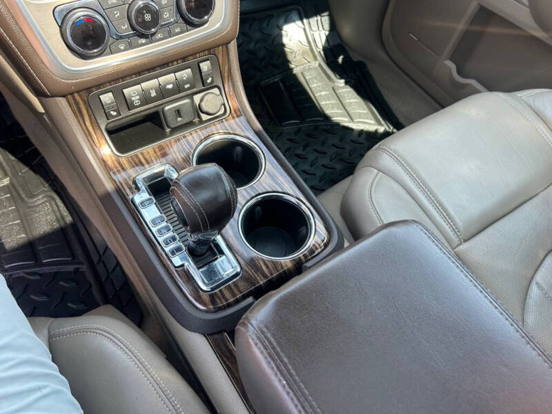 2016 GMC Acadia Denali