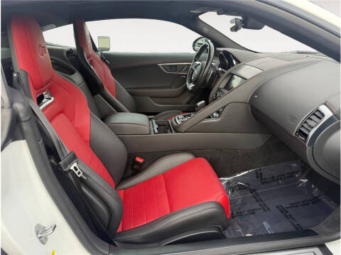 2020 Jaguar F-TYPE R