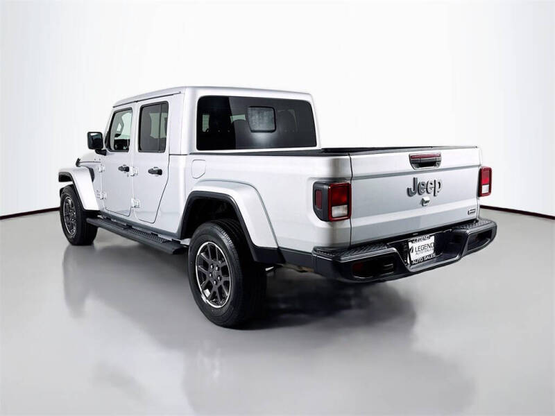 2023 Jeep Gladiator Overland