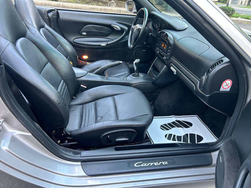 2003 Porsche 911 Carrera