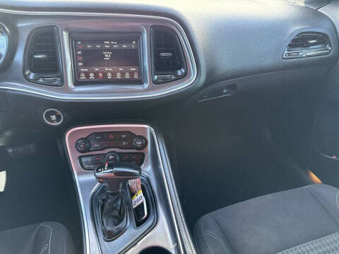 2020 Dodge Challenger SXT