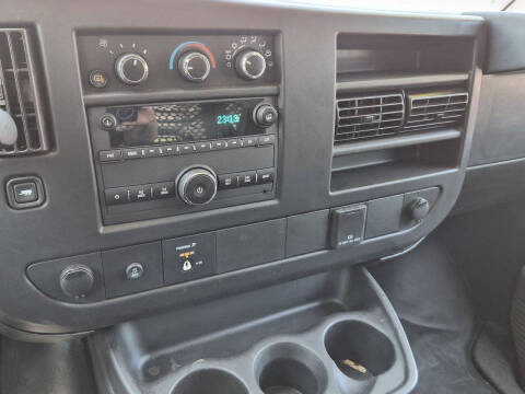 2023 Chevrolet Express 2500