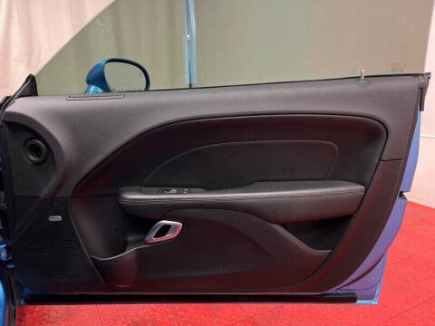 2016 Dodge Challenger R/T Plus